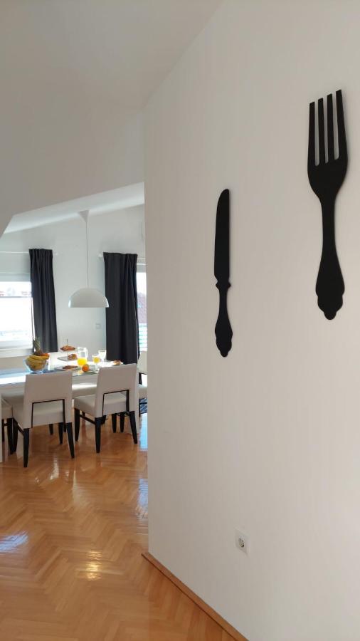 Omis Wind Rose Apartment Luaran gambar