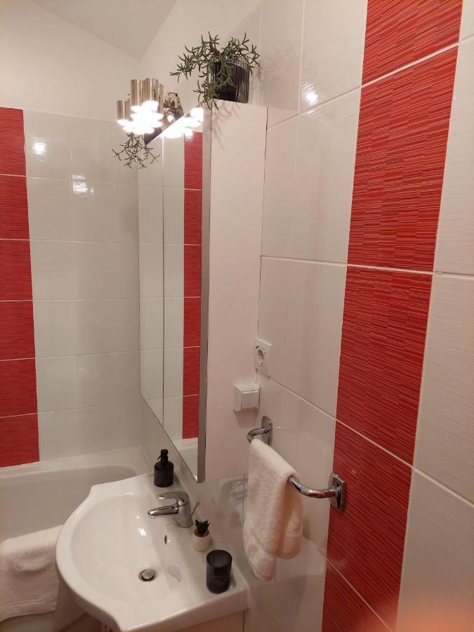 Omis Wind Rose Apartment Luaran gambar